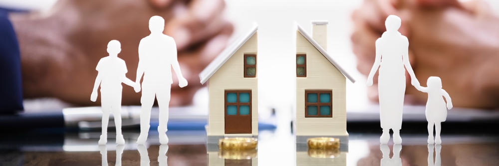 Split Parenting | EAS Legal